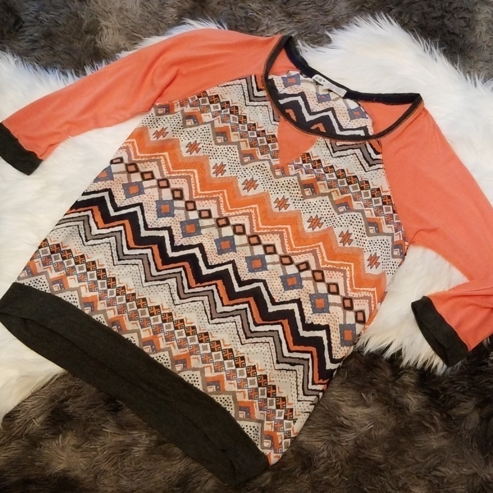 zigzag raglan top
